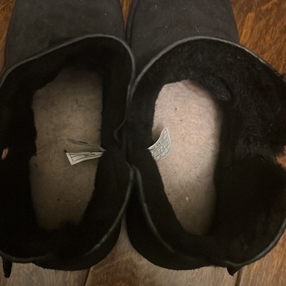 Ugg Black Bootie Size 9 - Picture 5 of 8